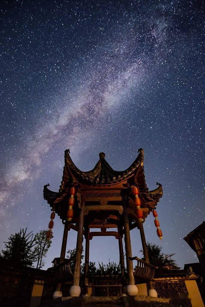 她在《甄嬛传》中只出现四次,背后主子很强大,间接害死了一人